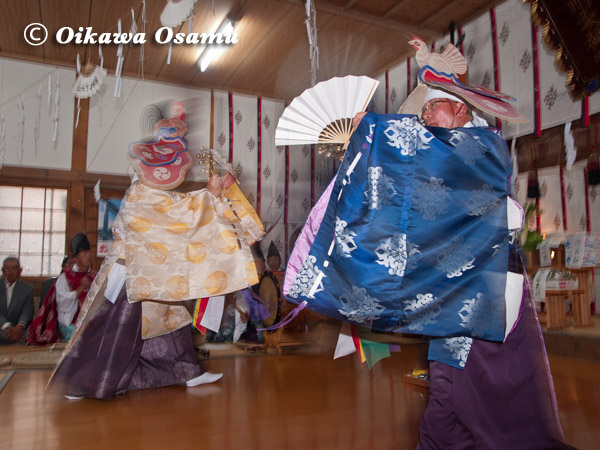 有川大神宮本祭　二羽散米舞　2005