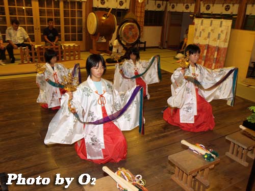 平成19年　湯倉神社　浦安の舞　練習風景　拝殿3