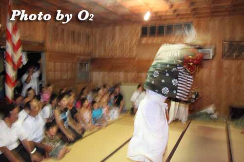 美和八幡神社宵宮祭　神楽舞　獅子舞