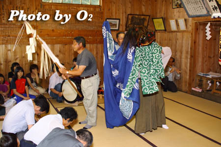 美和八幡神社　目名権現獅子舞　美和権現獅子舞